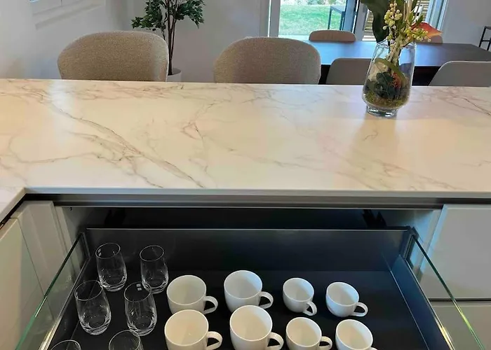 Luxury Lakeside Geneva Lausanne *